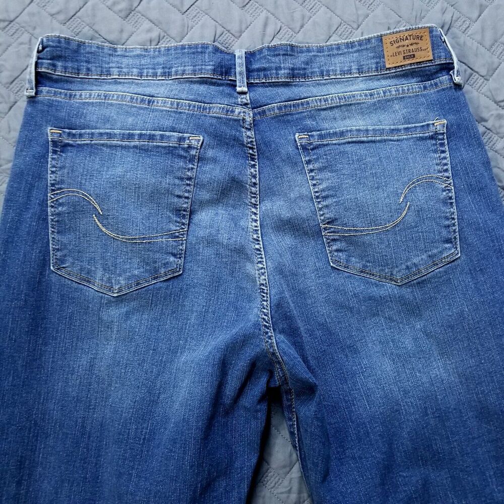 Levis Signature Jeans Womens 16M 33x32 Blue Mid Rise Bootcut Dark Wash Denim - Picture 11 of 12